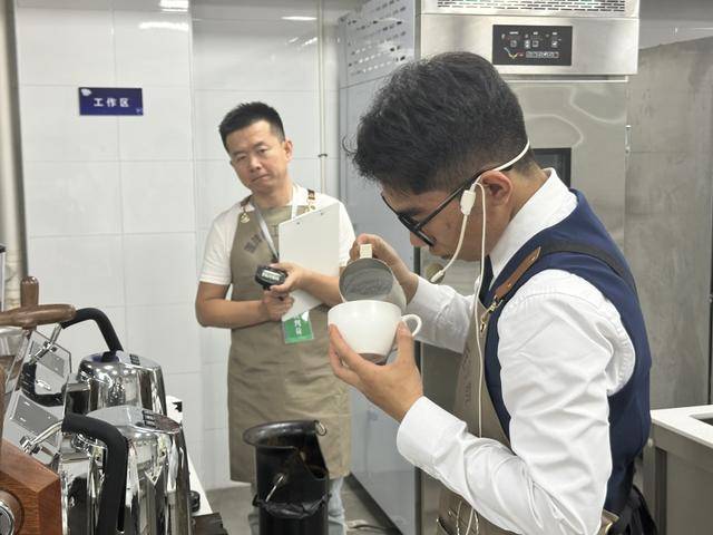 —青岛市首届技能新星职业竞赛变身“双选会”CQ9电子登录凭一杯咖啡拿到“入职券”